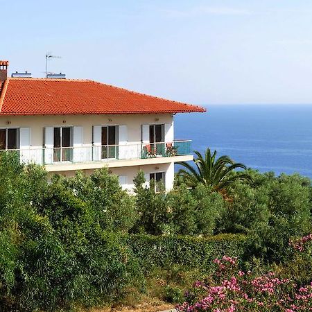 Aris Pension Agia Paraskevi  Ngoại thất bức ảnh