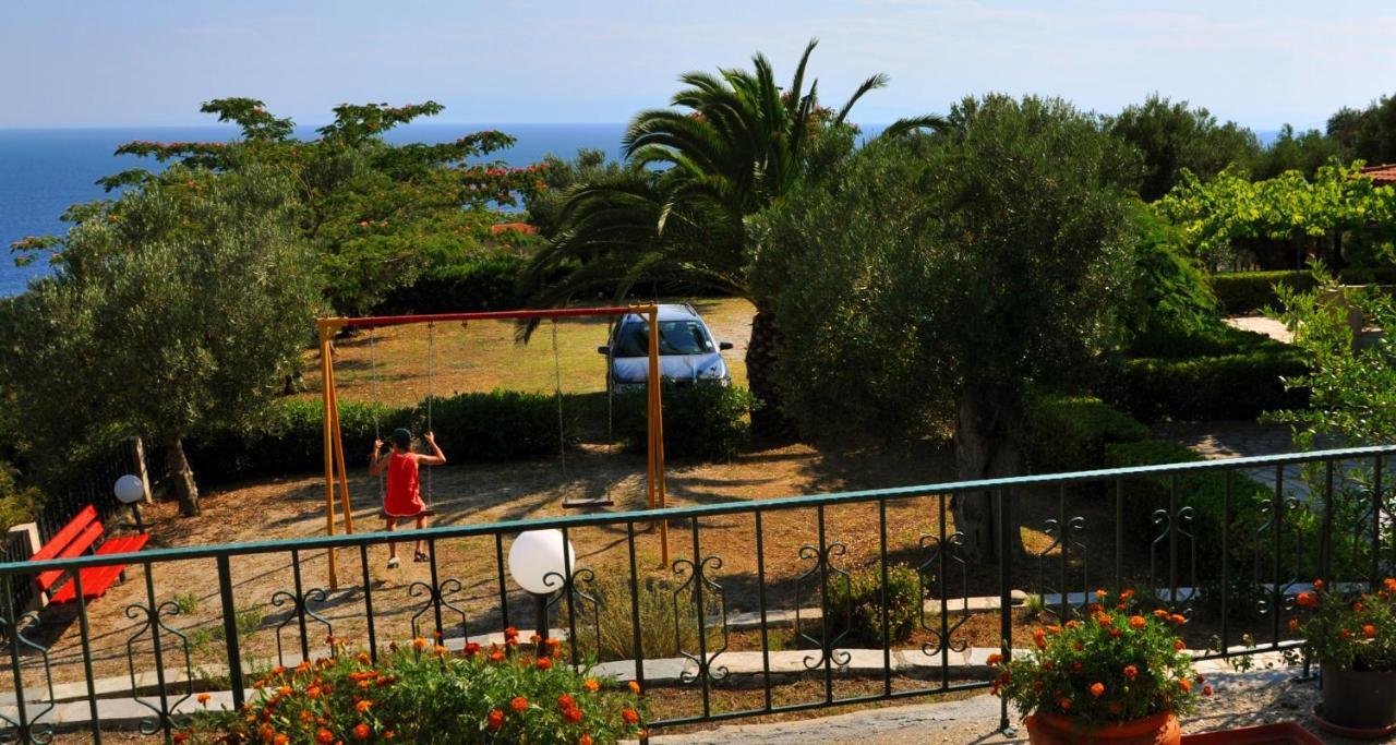 Aris Pension Agia Paraskevi  Ngoại thất bức ảnh